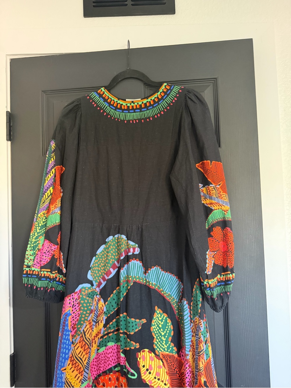 FARM Rio Black Cool Leopards Maxi Dress with Multicolor Tropical Print - Picture 13 of 16